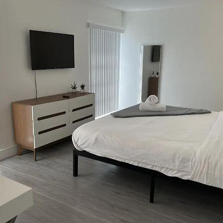 Designer River View Apartments ฟอร์ต ลอเดอร์เดล ภายนอก รูปภาพ