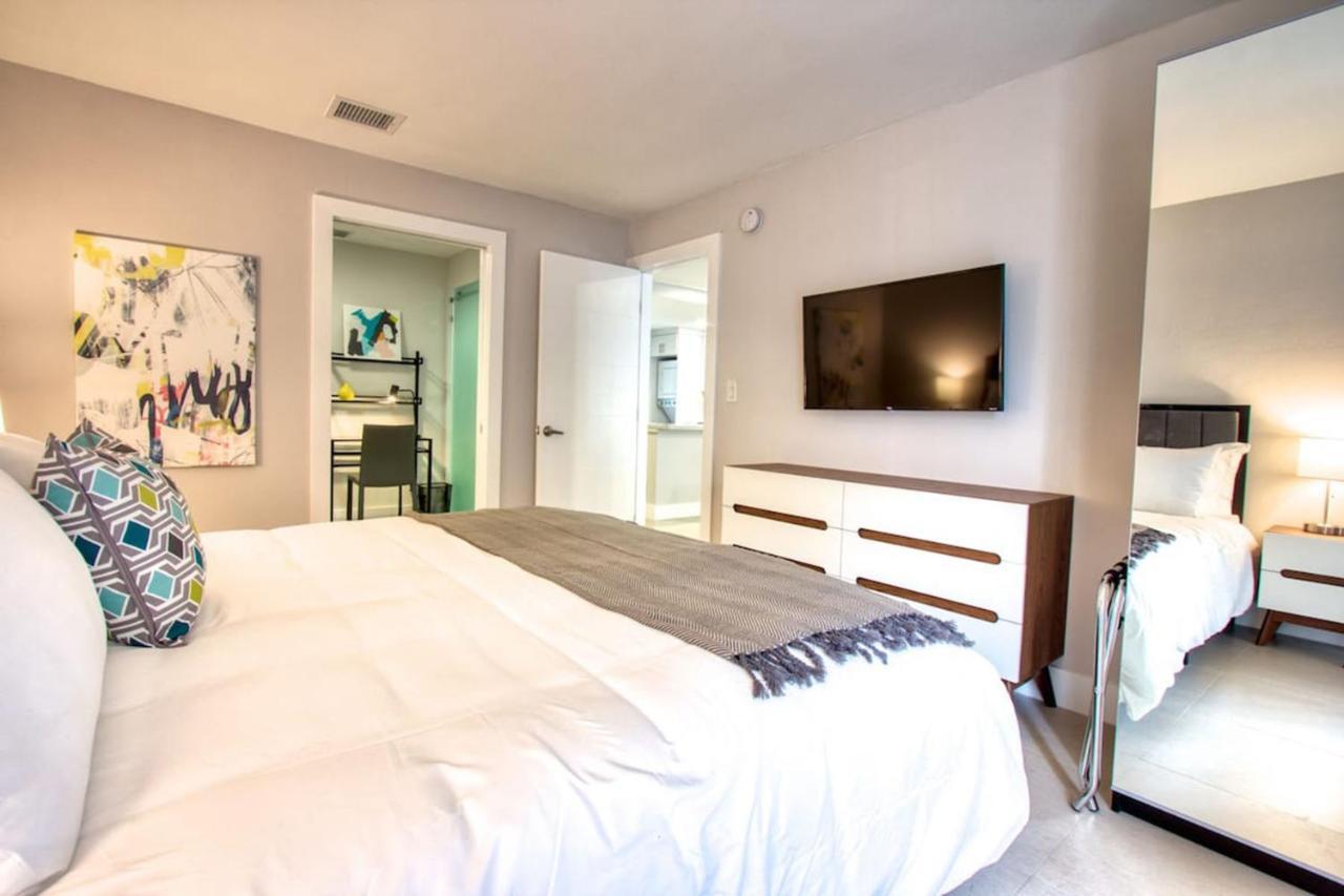 Designer River View Apartments ฟอร์ต ลอเดอร์เดล ภายนอก รูปภาพ