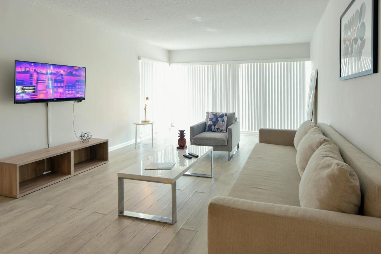Designer River View Apartments ฟอร์ต ลอเดอร์เดล ภายนอก รูปภาพ