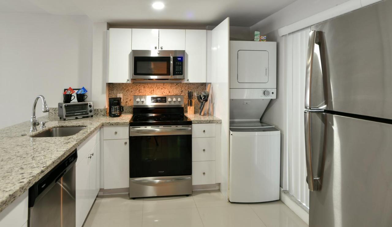 Designer River View Apartments ฟอร์ต ลอเดอร์เดล ภายนอก รูปภาพ