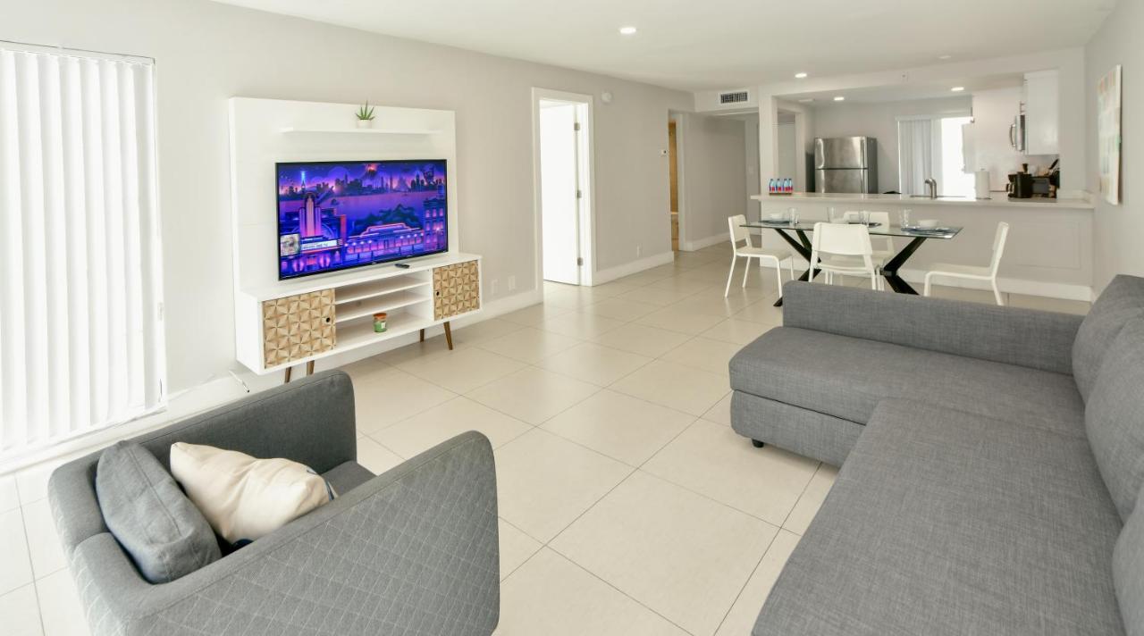 Designer River View Apartments ฟอร์ต ลอเดอร์เดล ภายนอก รูปภาพ